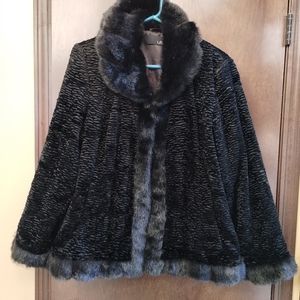 Stylish Black Utex Winter Coat with Faux Fur - Large